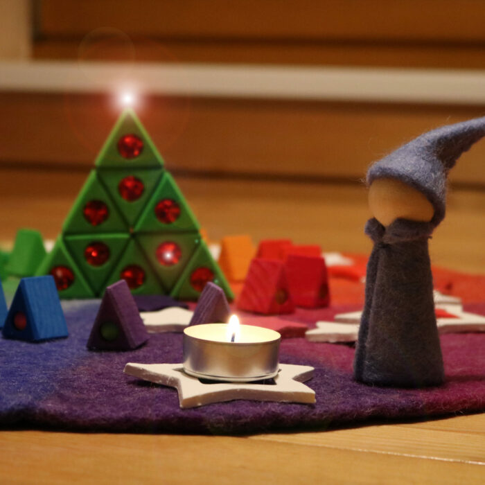 Advent feiern mit Kindern im Kindergarten mit Bauspiel Materialien