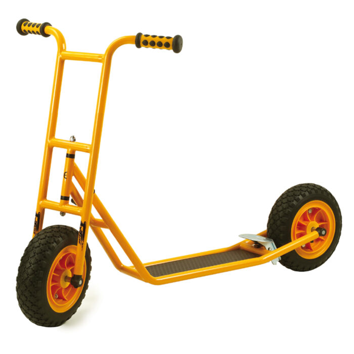 Seitenansicht des orangfarbenen Rollers Scooter klein mit Bremse von beleduc für Kinder ab dem Kindergartenalter