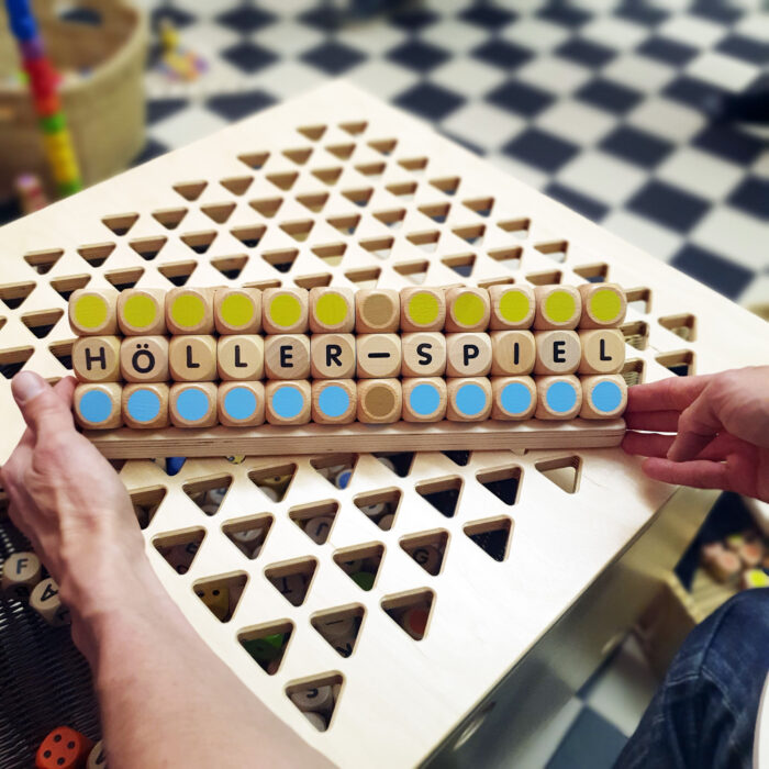 Buchstabenwürfel olifu