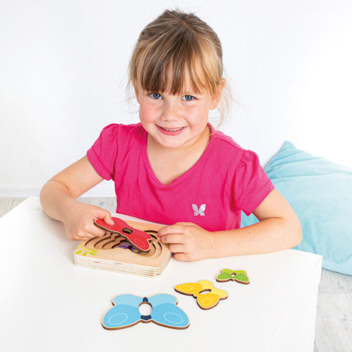 LAGENPUZZEL KLEINER SCHMETTERLING