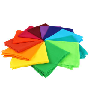 Spieltücher aus Baumwolle für den Kindergarten in 12 bunten Farben des Farbenkreises
