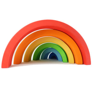 Regenbogen aus Holz zum Spielen für Kinder und als Dekoration