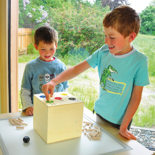 Ab in die Box XXL aus Holz für Kindergarten- und Schulkinder