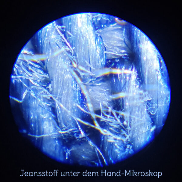 Mikroskop Aufnahme Jeansstoff mit Hand- Mikroskop für Kinder