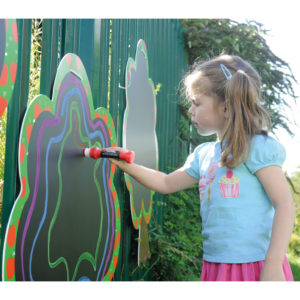 Wetterfeste Outdoortafel für Kinder zum Malen und Zeichnen