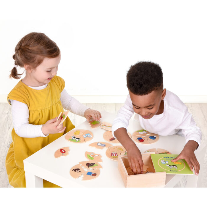 Kinder spielen mit Nawito 4er Set