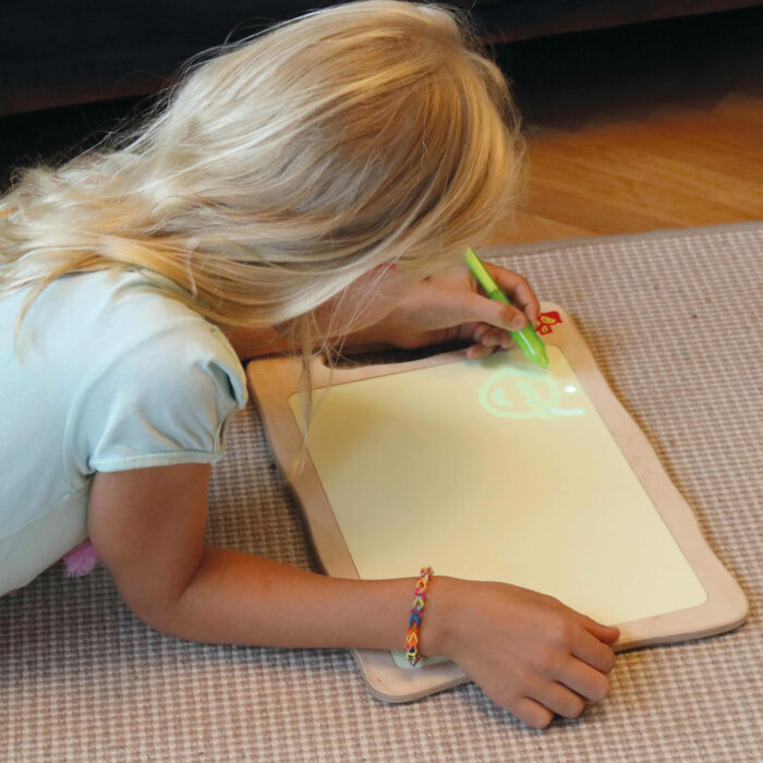 Licht Tablet Licht-Zeichentafel für Kinder in Kindergarten- und Schulalter