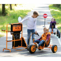 Kinder spielen Mobile Tank- & Servicestation